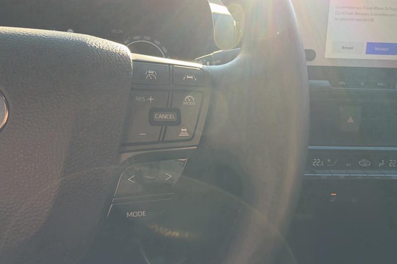 Toyota c-Hr 1.8 Hybrid140 Design Pk H