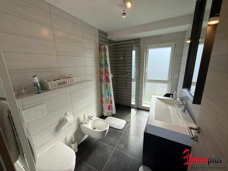 Maison - 150 m² - 7 pièces