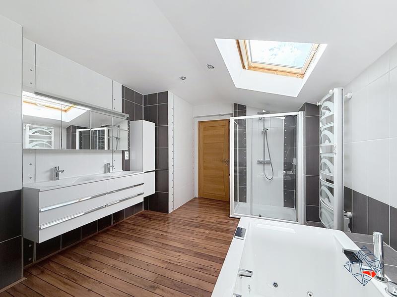 Maison - 160 m² - 7 pièces