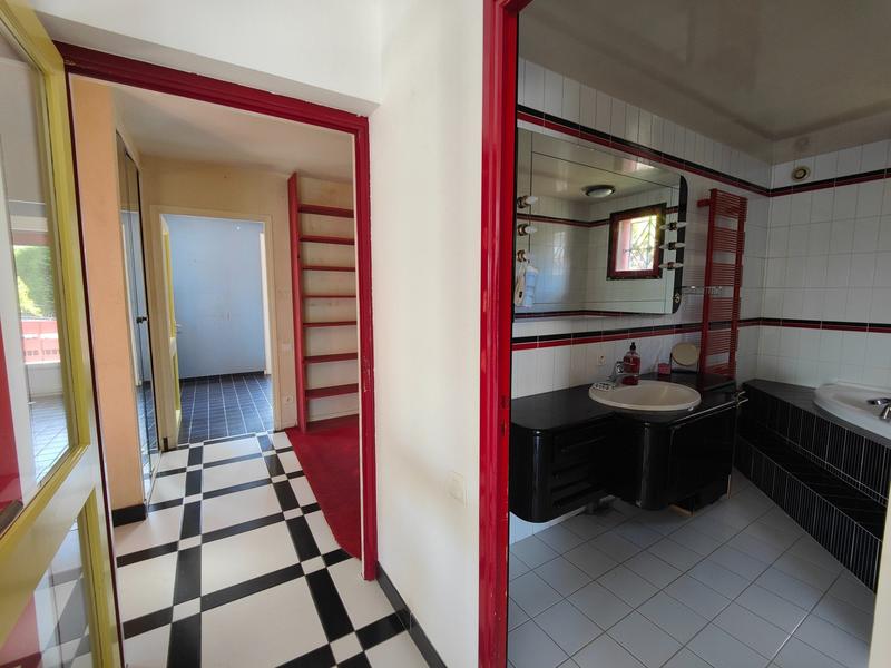 Maison - 283 m² - 8 pièces