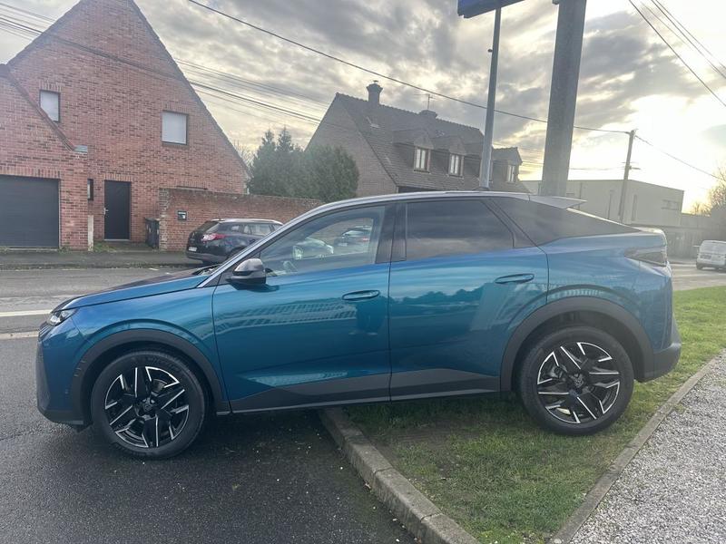 Peugeot 3008 Allure Hybrid 145 e-Dsc6 + Pack 360 Vision &amp; Drive Assist + Panoramic Navigation