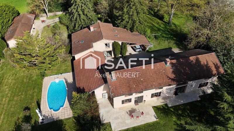 Maison - 401 m² - 14 pièces