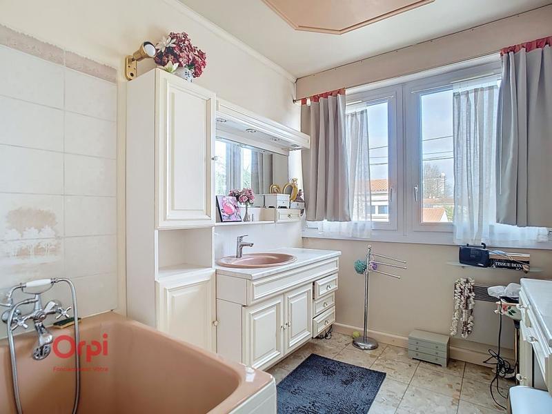 Maison - 110 m² - 4 pièces