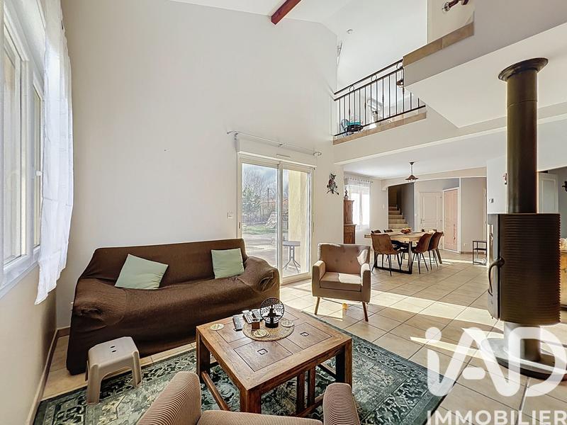 Maison - 165 m² - 8 pièces