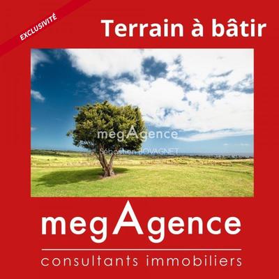 Terrain constructible - 1 081 m²
