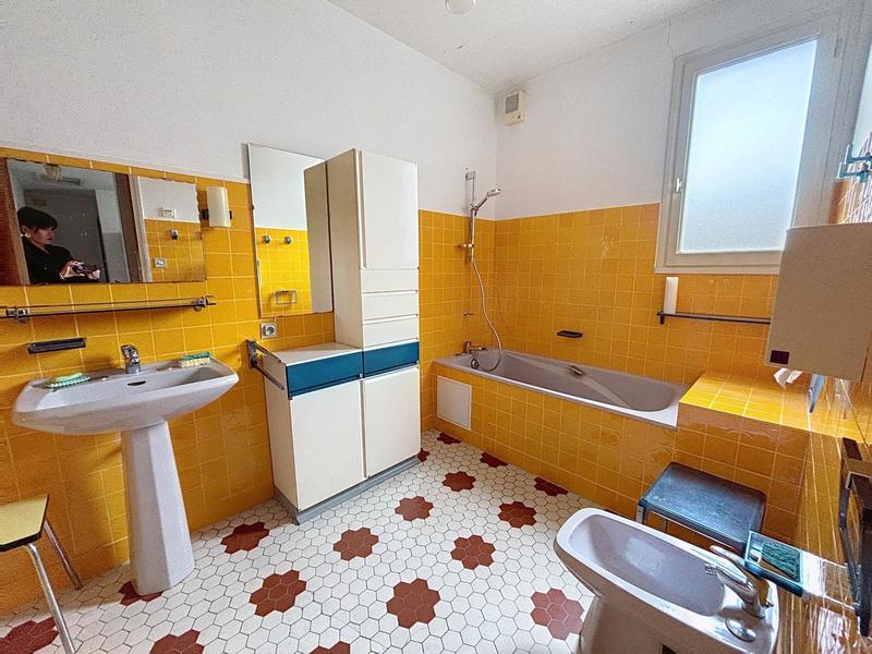 Maison - 180 m² - 7 pièces