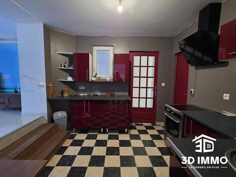 Maison - 90 m² - 5 pièces