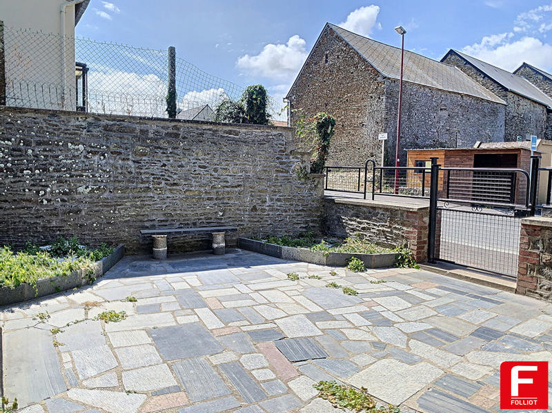 Maison - 93 m² - 4 pièces