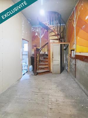 Maison - 290 m² - 11 pièces