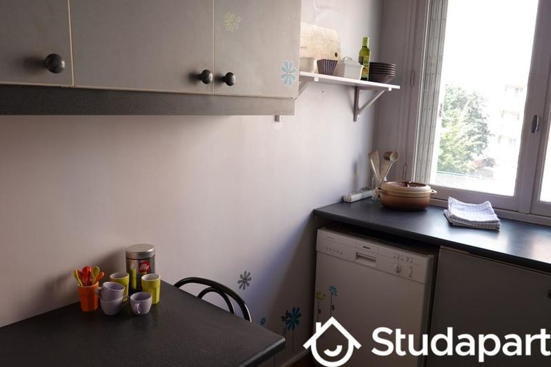 Chambre - 9 m² - 1 pièce