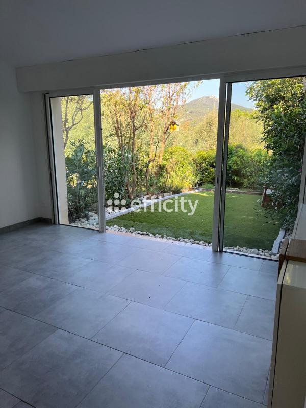 Maison - 60 m² - 4 pièces