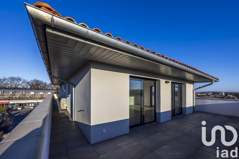 Appartement - 98 m² - 4 pièces