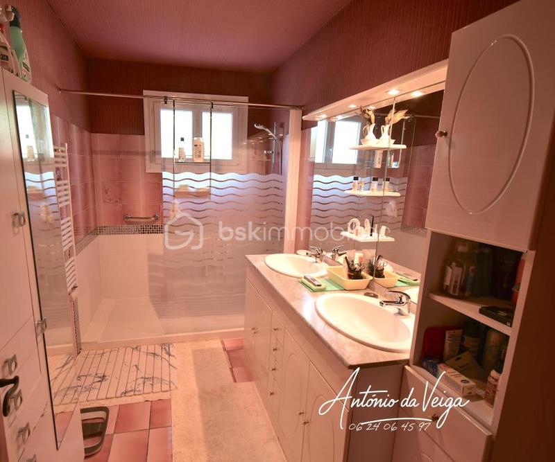 Villa - 157 m² - 6 pièces