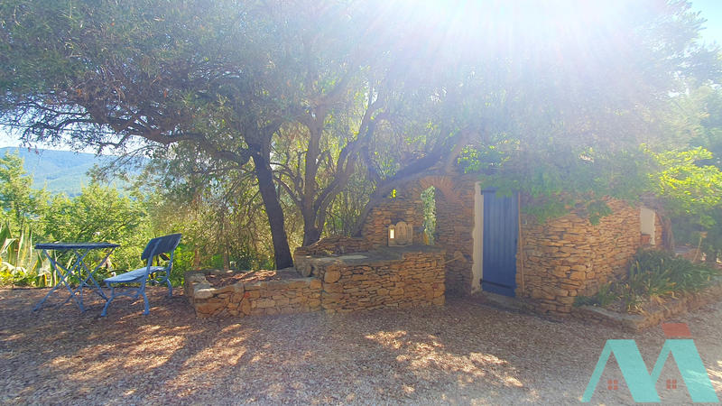 Maison - 198 m² - 7 pièces