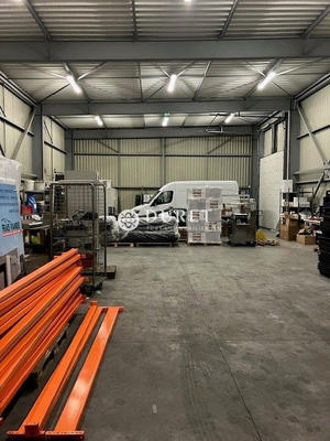 Local d'activités - 1 040 m²