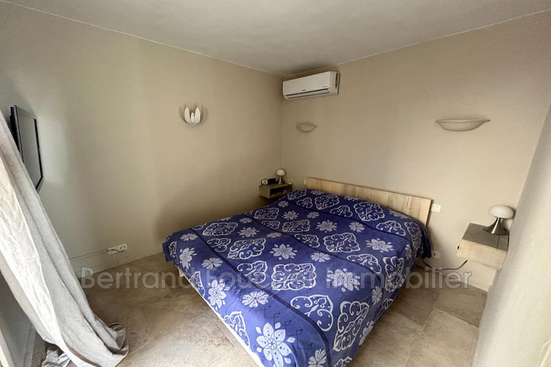 Maison - 1 413 m² - 5 pièces