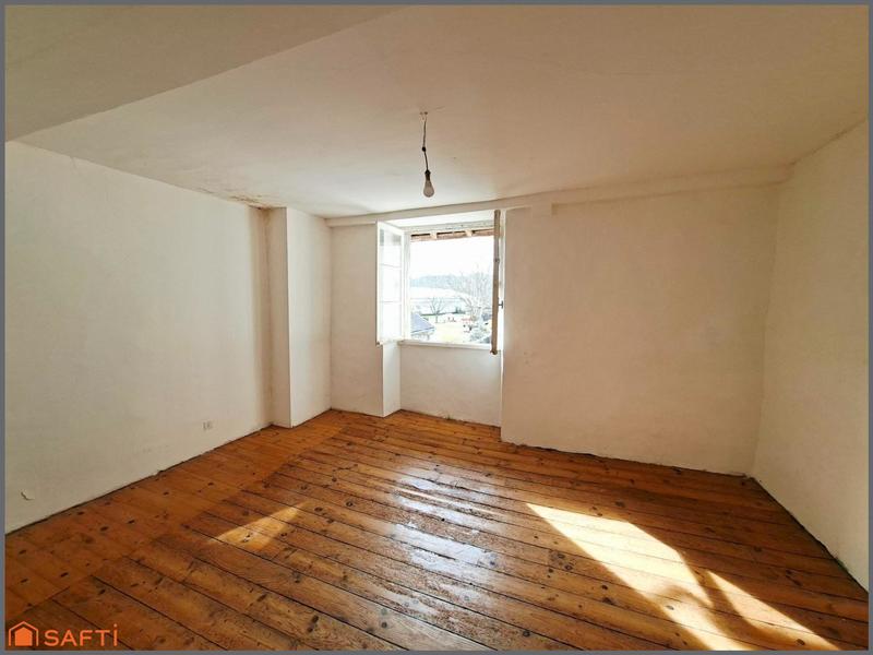 Maison - 93 m² - 4 pièces