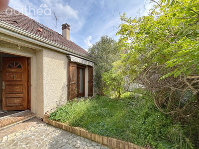 Maison - 86 m² - 5 pièces