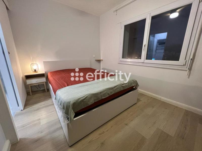 Chambre - 80 m² - 4 pièces