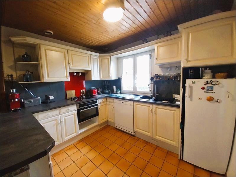 Maison - 94 m² - 5 pièces