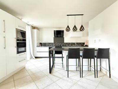 Maison - 133 m² - 5 pièces