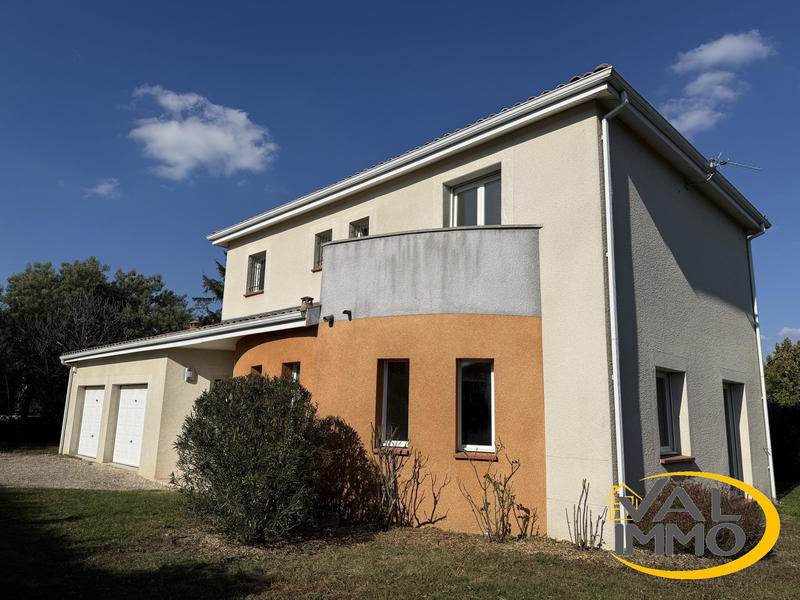 Maison - 140 m² - 6 pièces