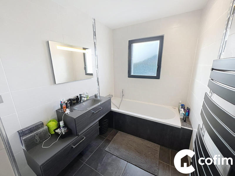 Maison contemporaine - 120 m² - 5 pièces