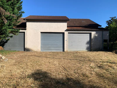 Parking / Garage - 315 m²