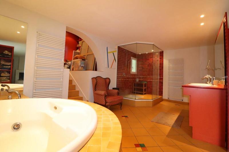 Demeure - 260 m² - 7 pièces