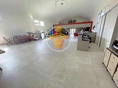 Immeuble - 395 m² - 6 pièces