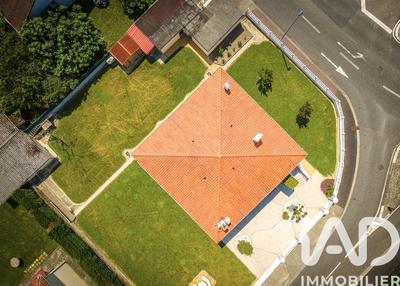 Maison - 227 m² - 8 pièces