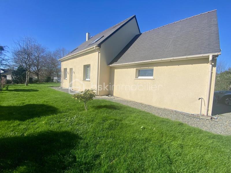 Maison - 98 m² - 5 pièces