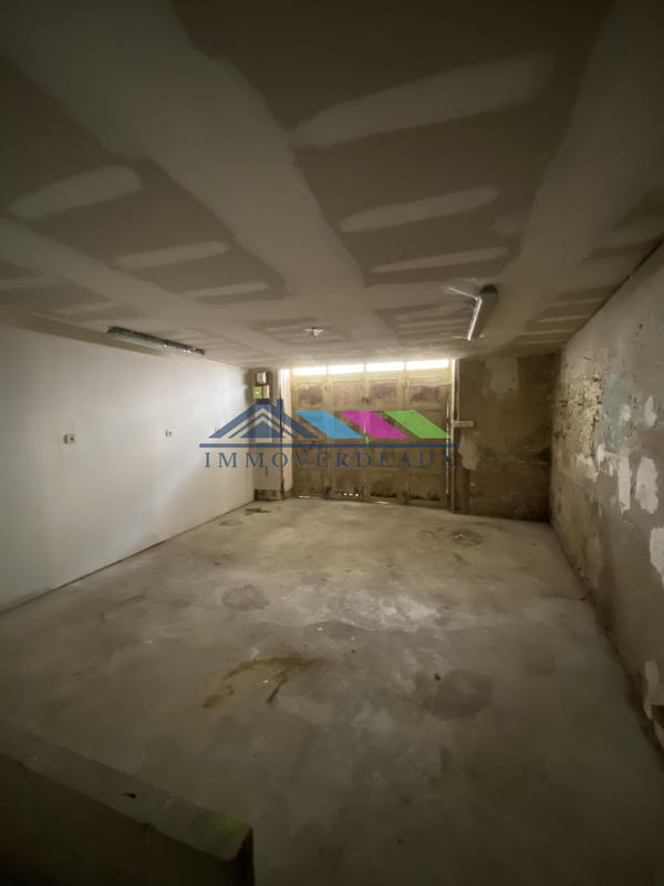 Maison - 239 m² - 7 pièces