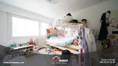 Appartement - 75 m² - 3 pièces