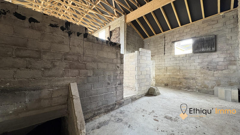 Maison ancienne - 80 m² - 1 pièce