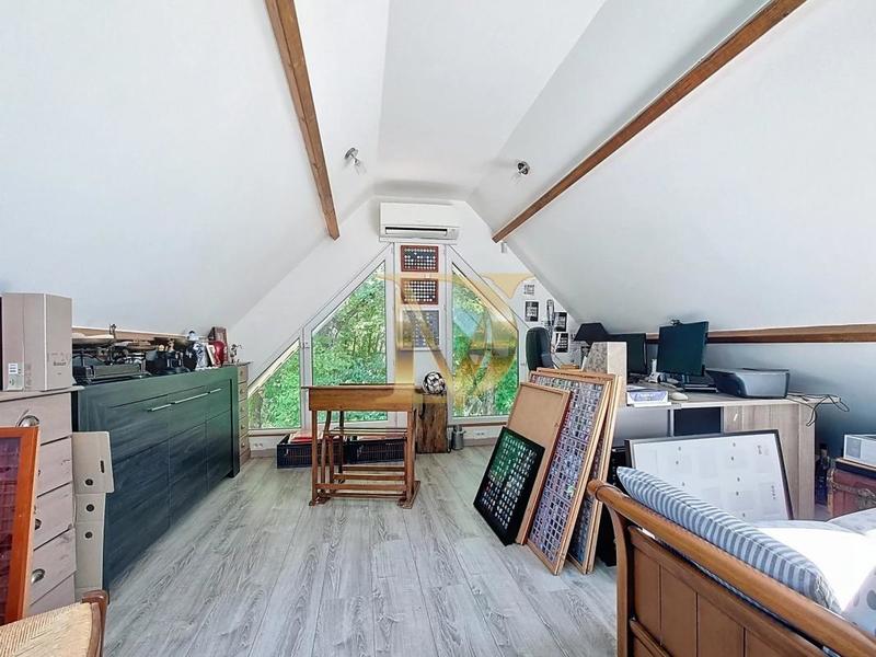 Propriété - 227 m² - 10 pièces