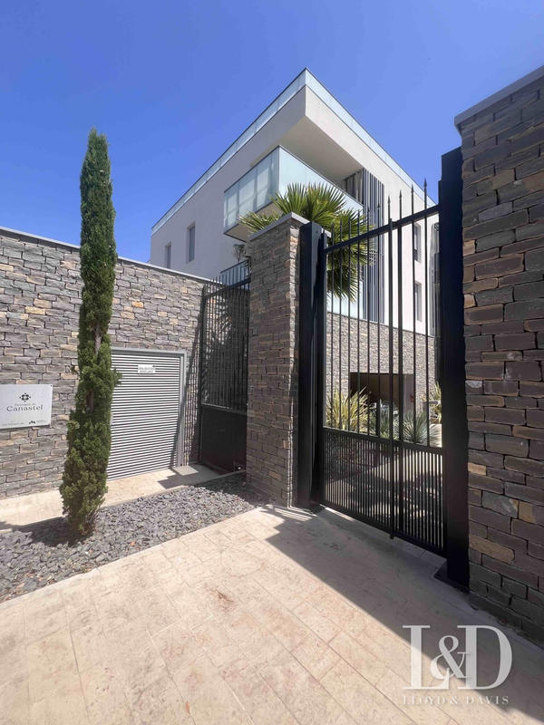 Appartement - 85 m² - 3 pièces