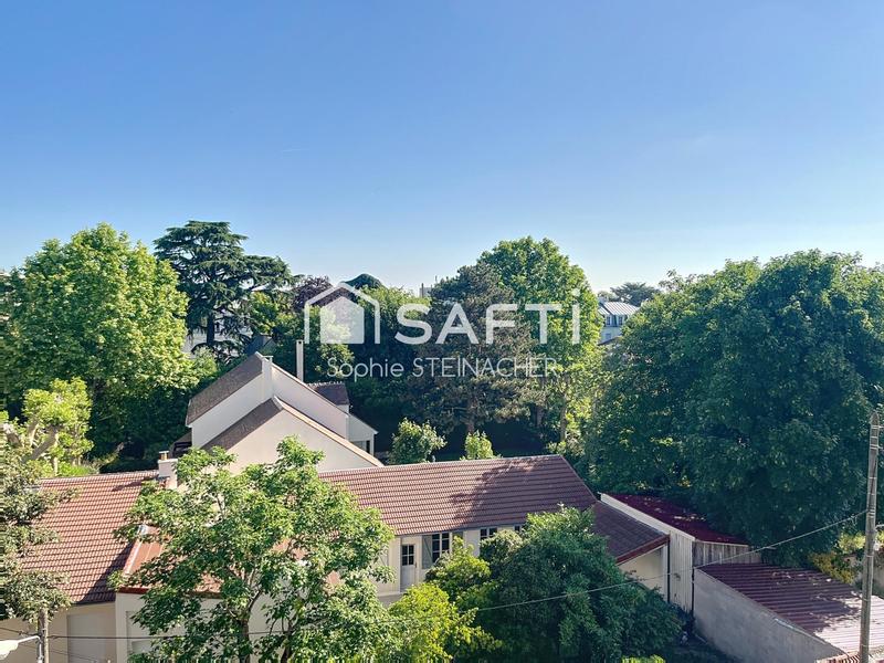 Appartement - 93 m² - 5 pièces