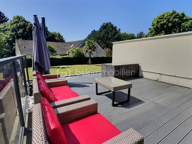 Demeure - 147 m² - 5 pièces