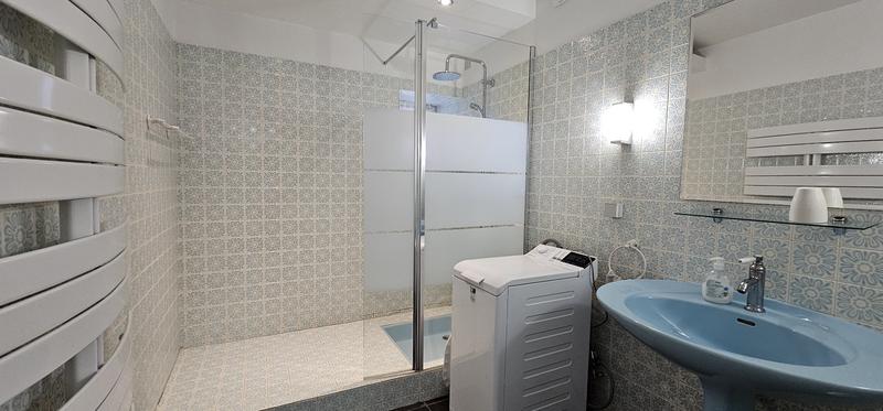 Maison - 249 m² - 4 pièces