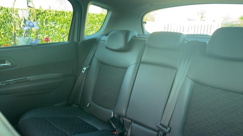 Peugeot 3008 1.6 HDi 115 Allure - 5 places