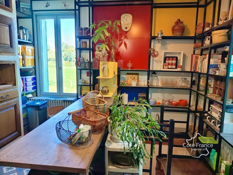 Demeure - 157 m² - 5 pièces