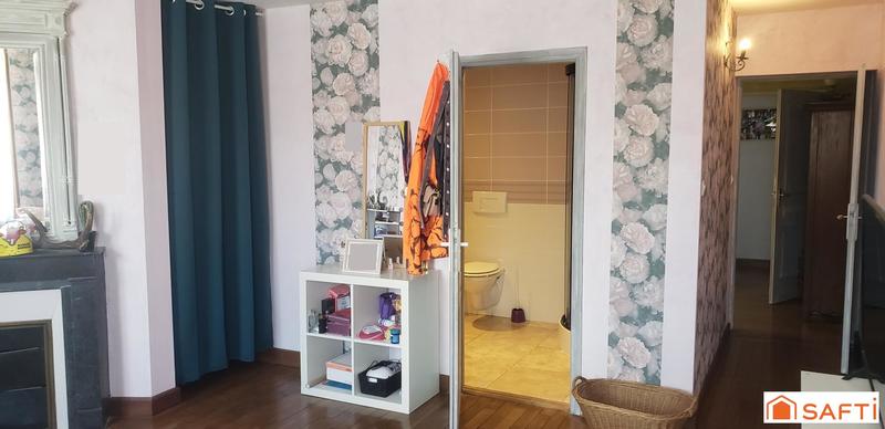 Maison - 230 m² - 10 pièces