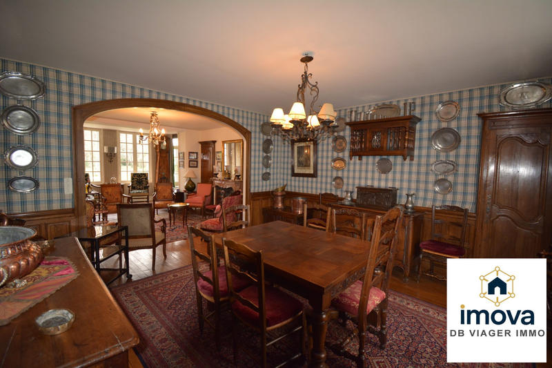 Viager - Maison - 381 m² - 11 pièces