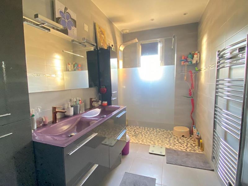 Maison - 101 m² - 5 pièces