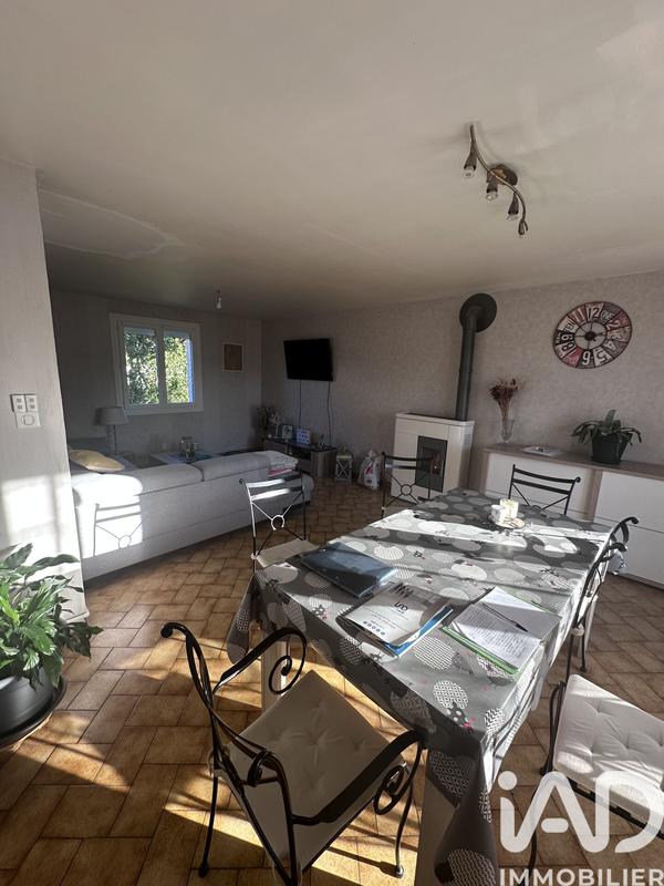 Maison - 90 m² - 5 pièces