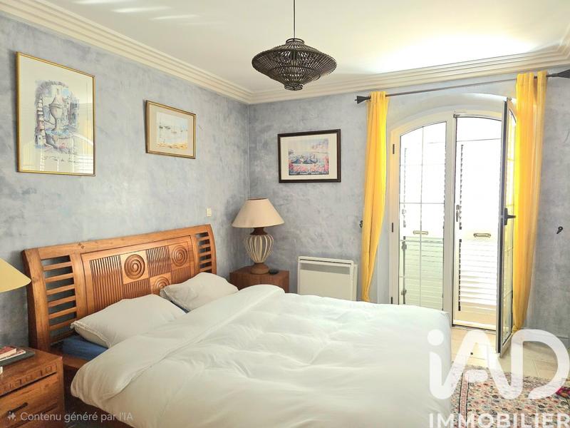 Maison - 300 m² - 7 pièces