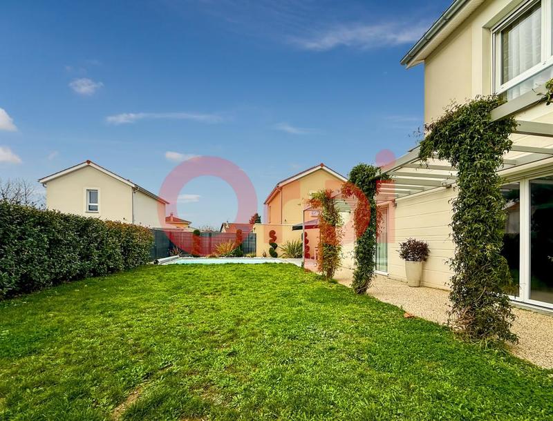 Maison - 142 m² - 5 pièces