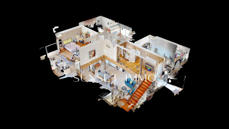 Maison - 273 m² - 7 pièces