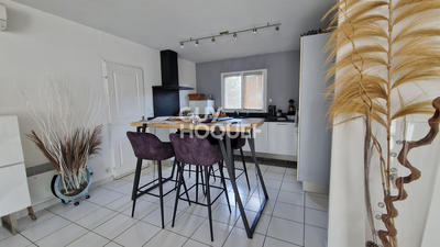 Maison - 90 m² - 5 pièces